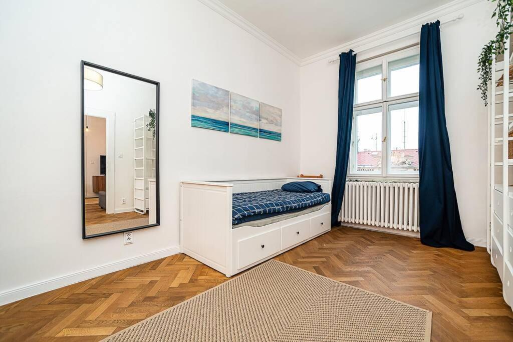 Elegant, Modern, 2-Bed Flat By Museum Of Prague Lägenhet Exteriör bild