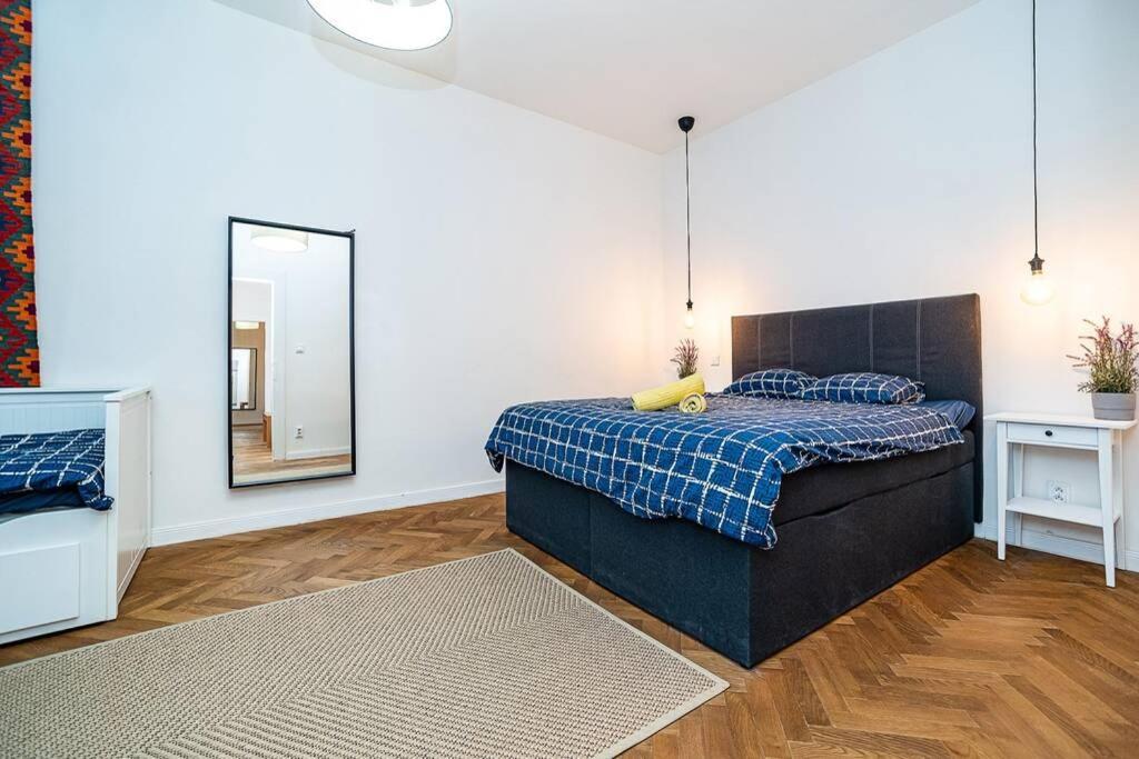 Elegant, Modern, 2-Bed Flat By Museum Of Prague Lägenhet Exteriör bild